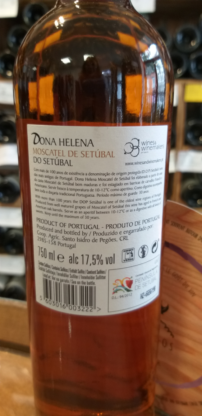 (1062-001) Dona Helena - Moscatel de Setubal - Wines & Winemakers by Saven